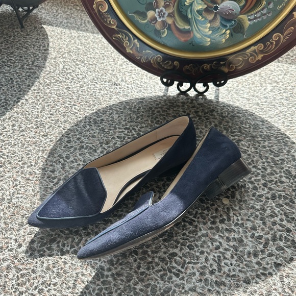 Classy suede flats for sale 🥿 - Picture 3 of 4